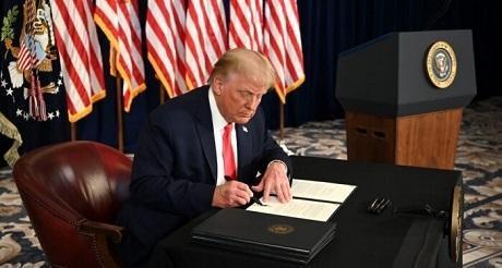 Trump signs executive order to extend weekly unemployment pay