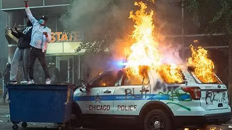 Radical left posts guide call to war after election