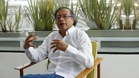 Gustavo Petro the candidate of Castrocommunism